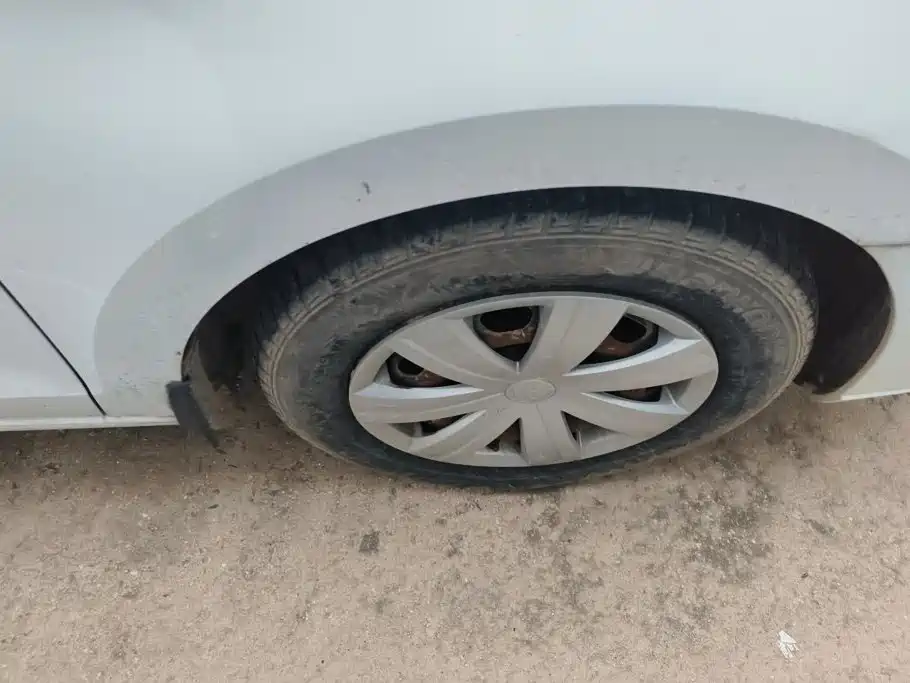 Volkswagen Jetta — миниатюра 6