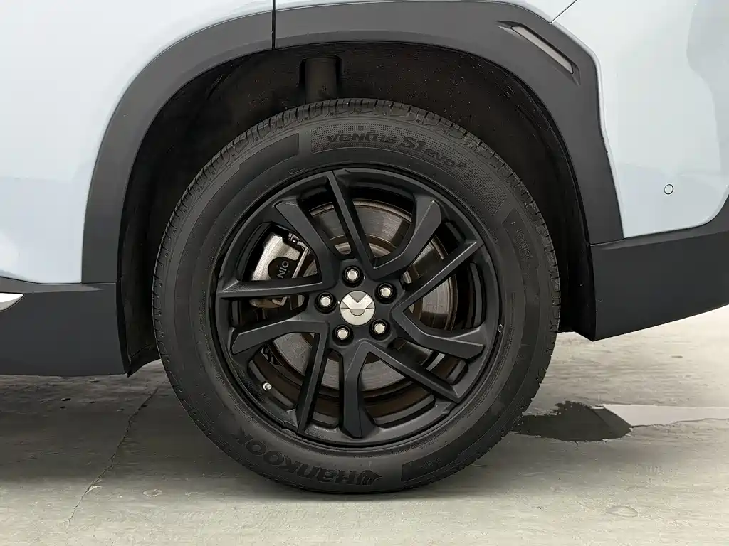 NIO ES6 — миниатюра 16