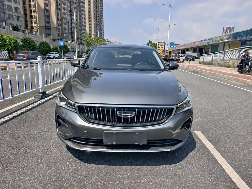 Geely Emgrand — миниатюра 2