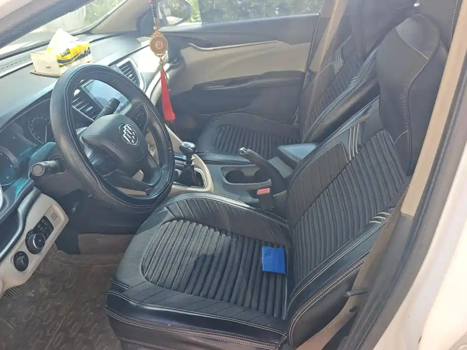 Buick Excelle — миниатюра 8