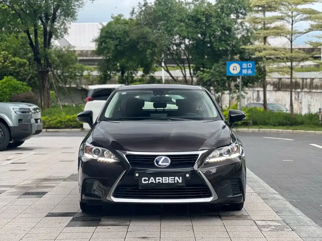 Lexus CT 2015 CT200h