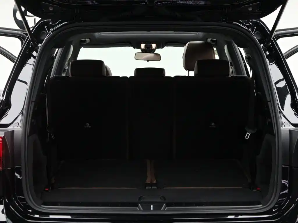 Mercedes-Benz GLB — миниатюра 9