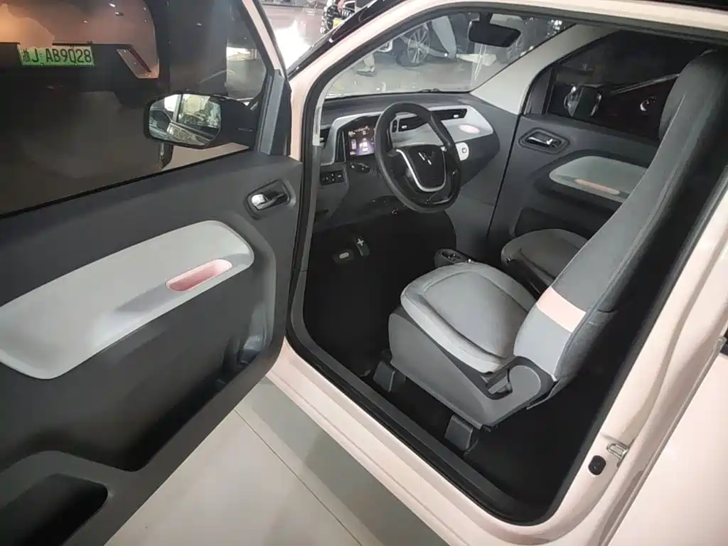 Wuling MINIEV — миниатюра 16