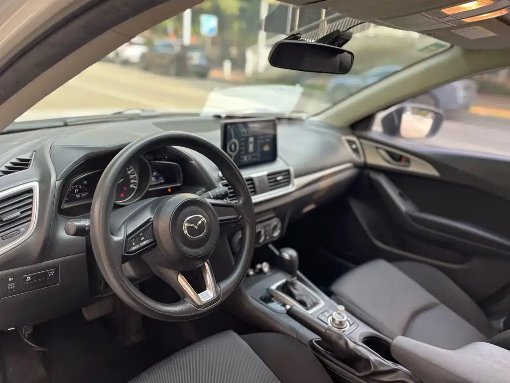 Mazda 3 Axela — миниатюра 16