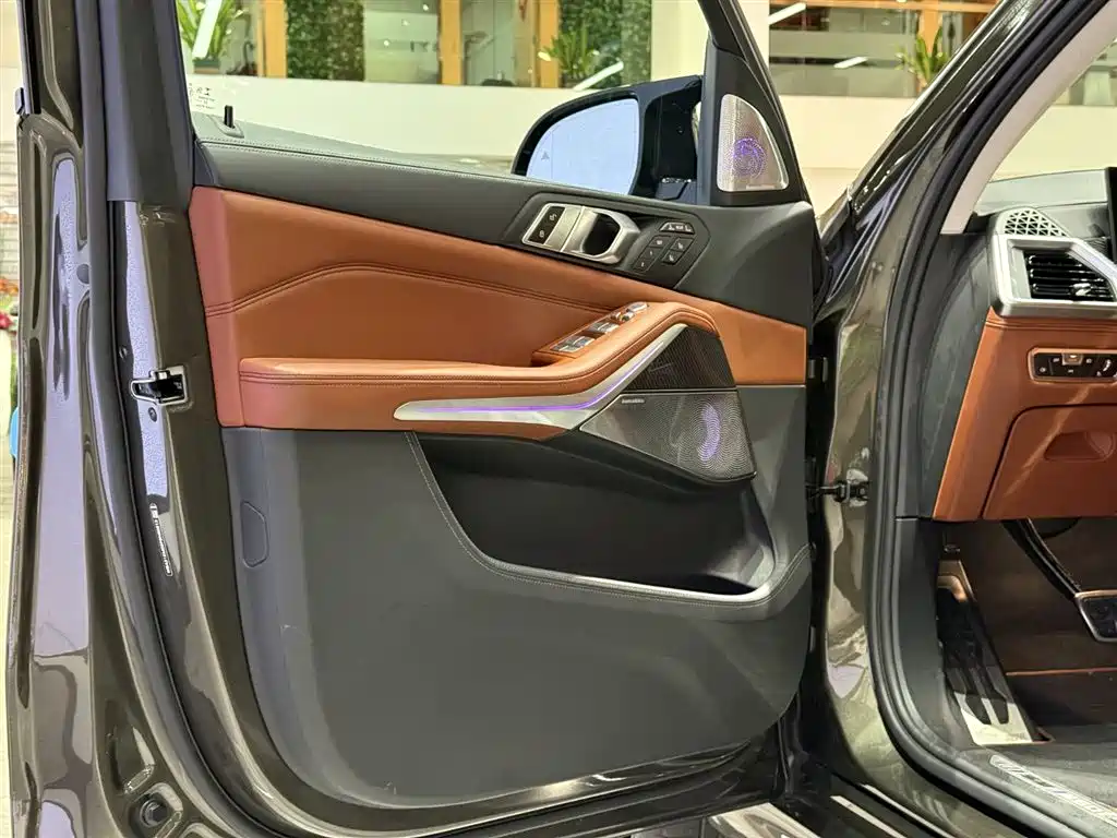 BMW X7 M60i 2023 xDrive M60i