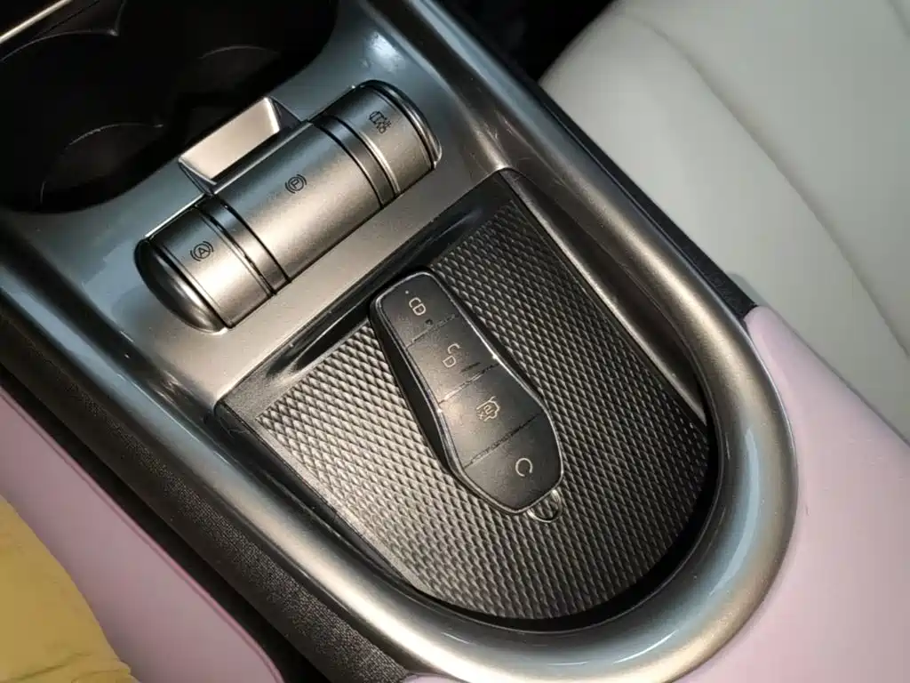 BYD Dolphin — миниатюра 9