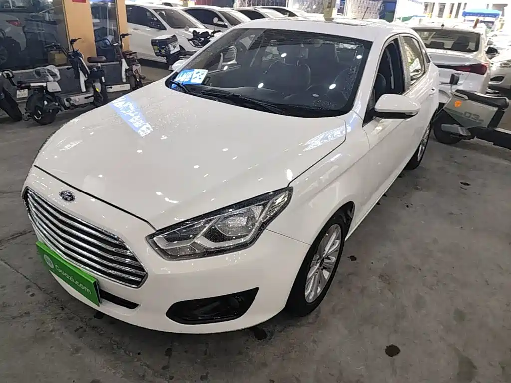 Ford Escort 2018