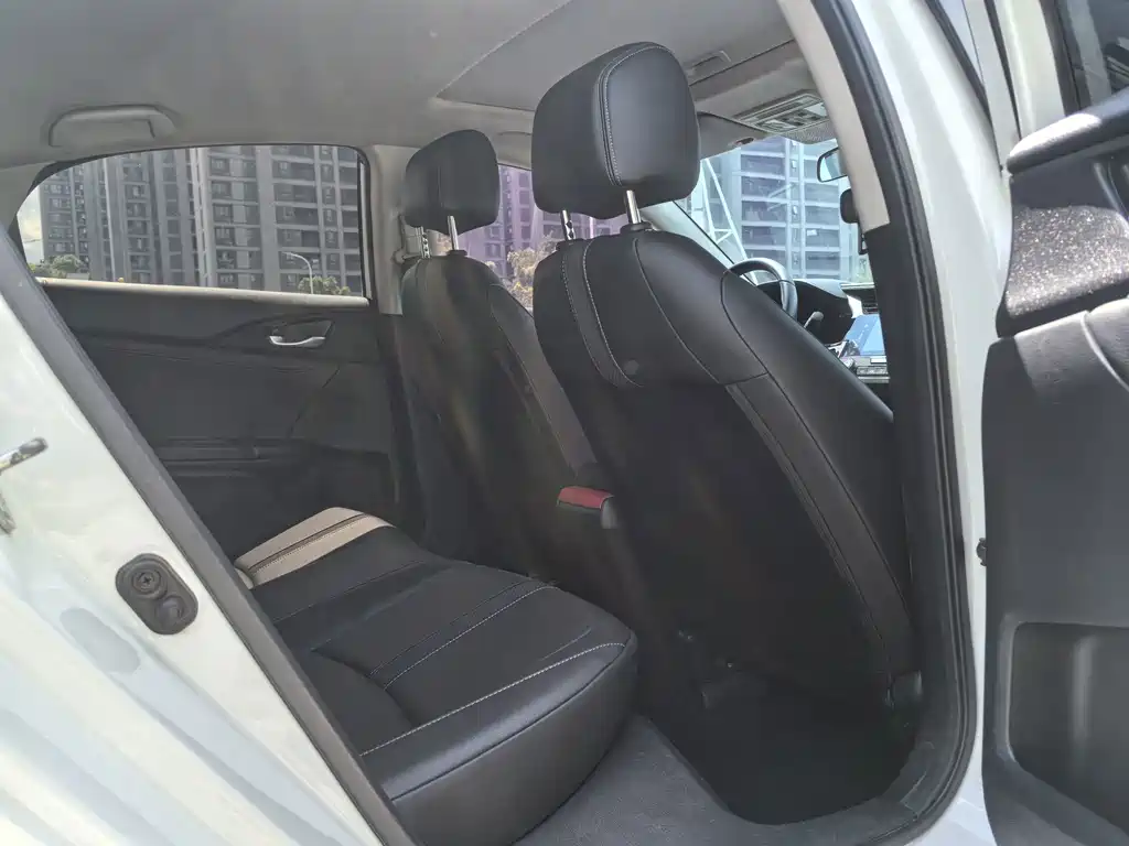 Honda Civic — миниатюра 5