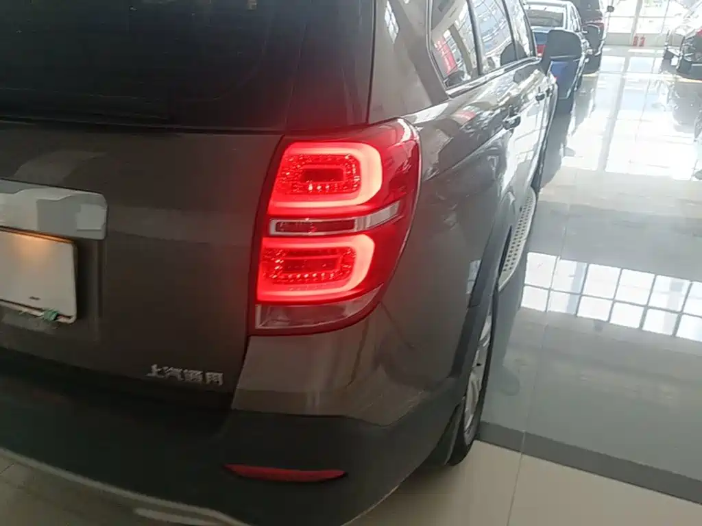 Chevrolet Captiva — миниатюра 8