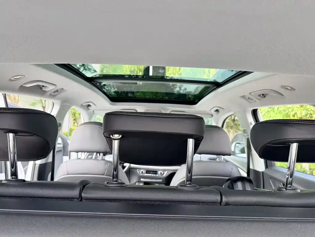 Audi Q5L — миниатюра 10