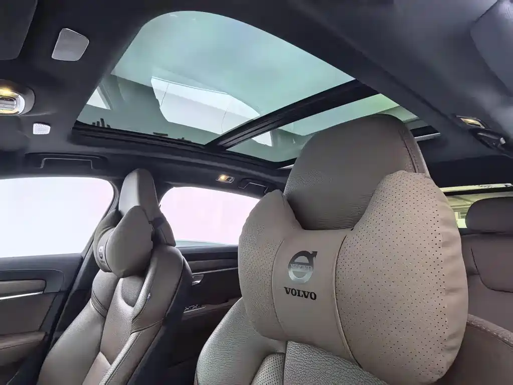 Volvo S90 — миниатюра 21