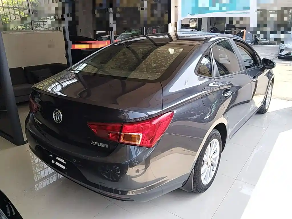 Buick Verano — миниатюра 7