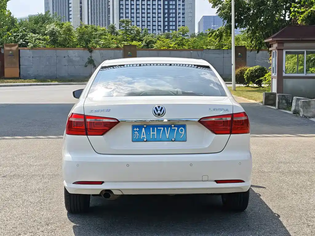 Volkswagen Lavida — миниатюра 6