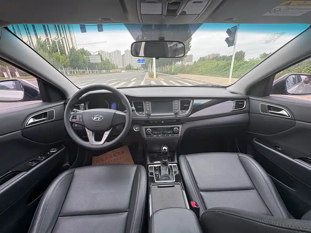 Hyundai Mistra — миниатюра 5