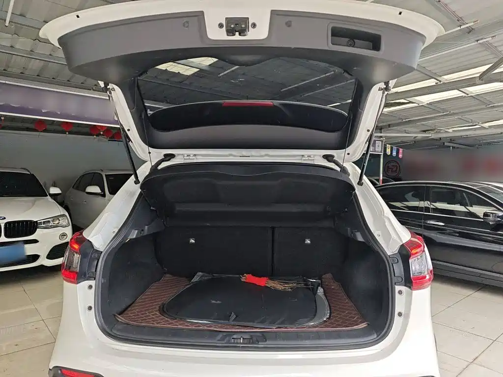 Nissan Qashqai — миниатюра 19