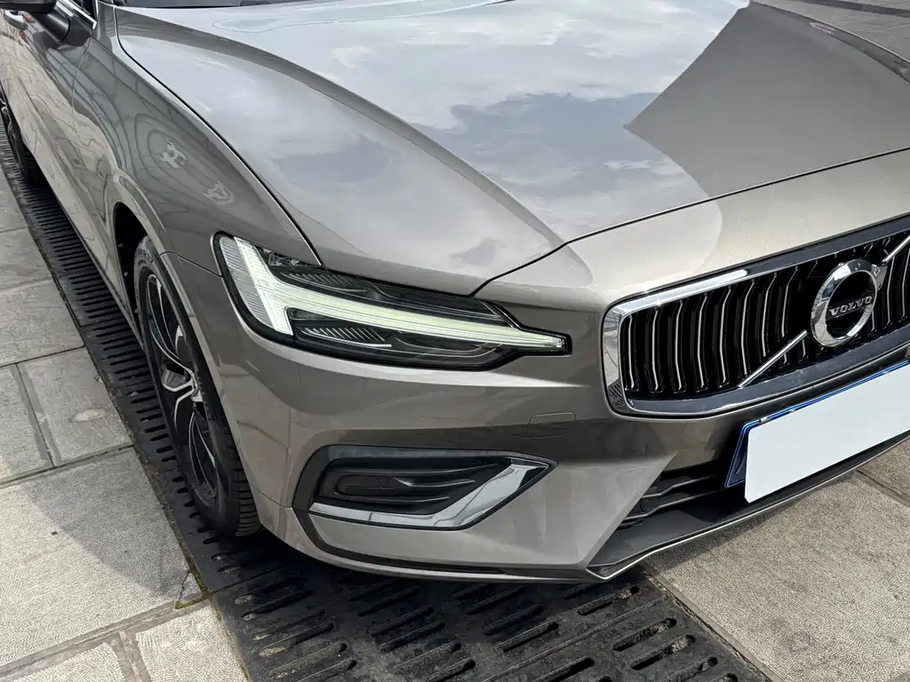 Volvo S60 — миниатюра 34