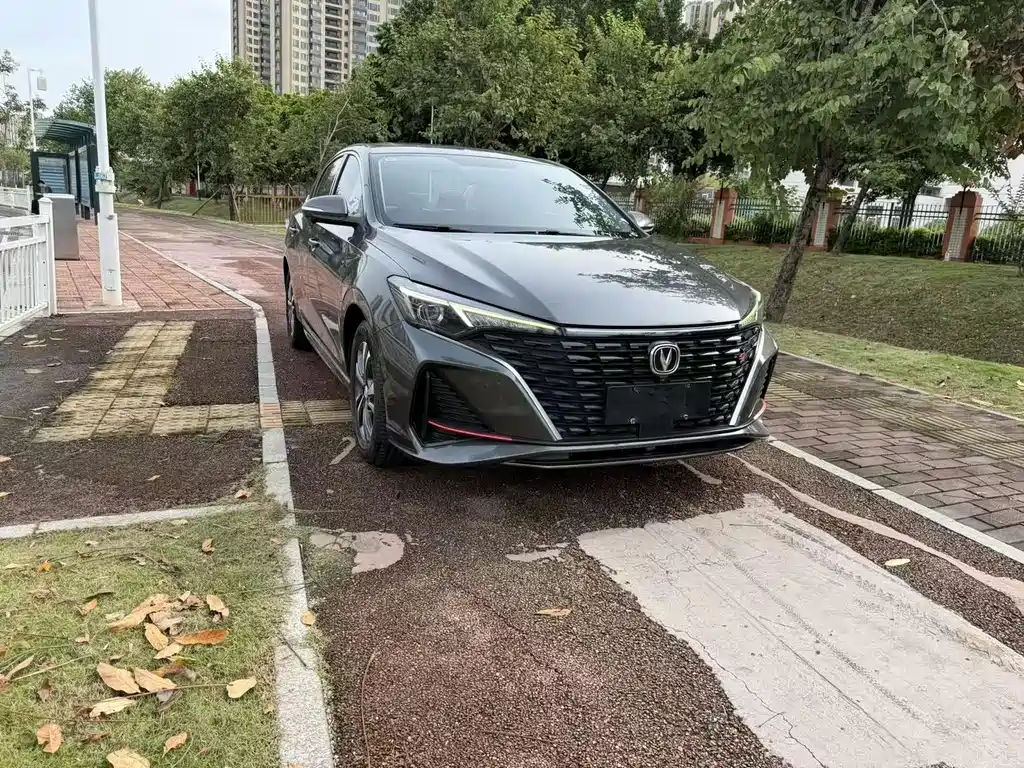 Changan Eado — миниатюра 3