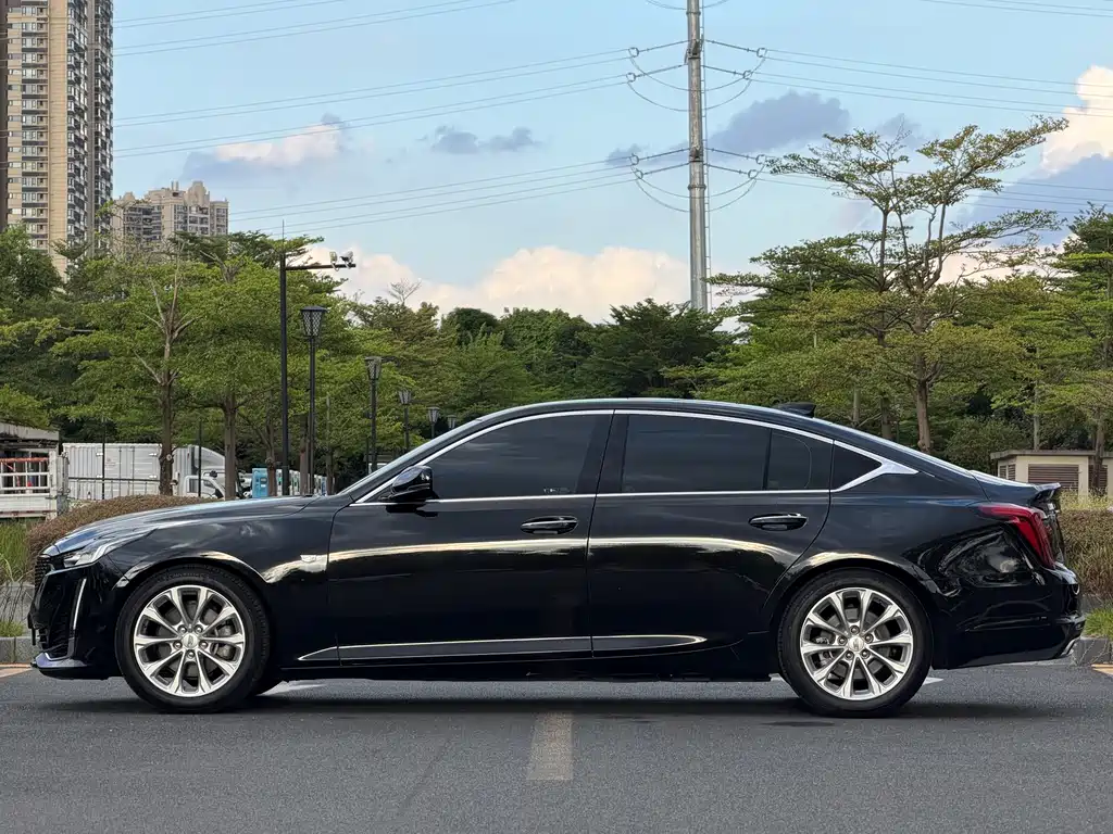 Cadillac CT5 — миниатюра 7