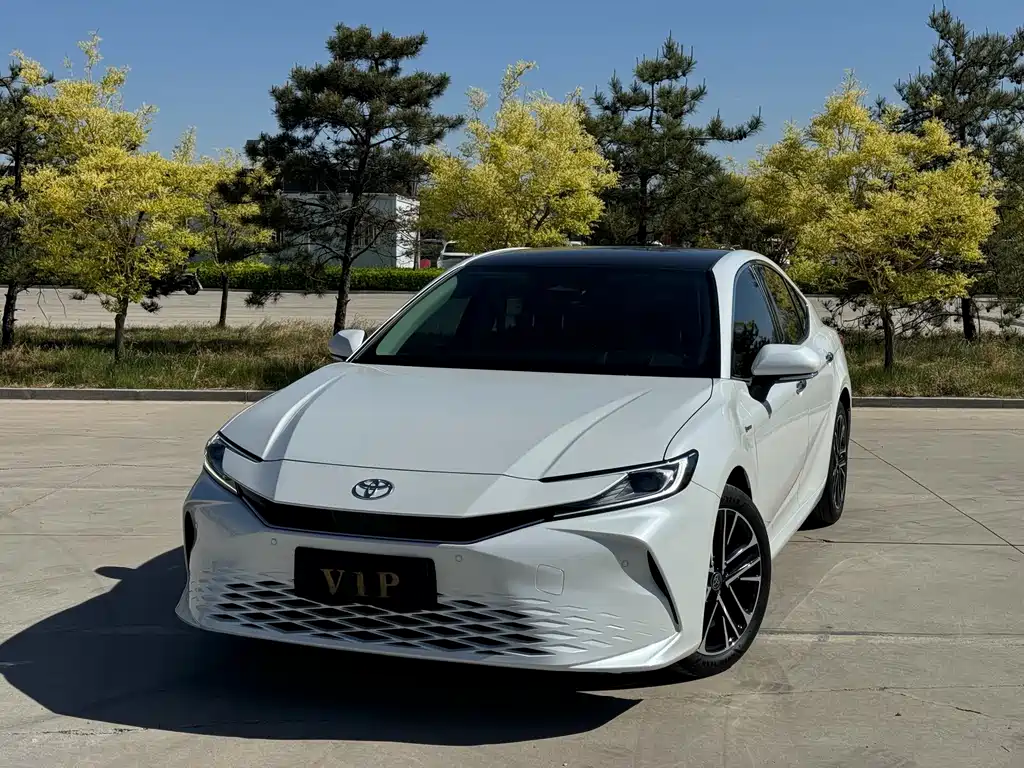 Toyota Camry 2024