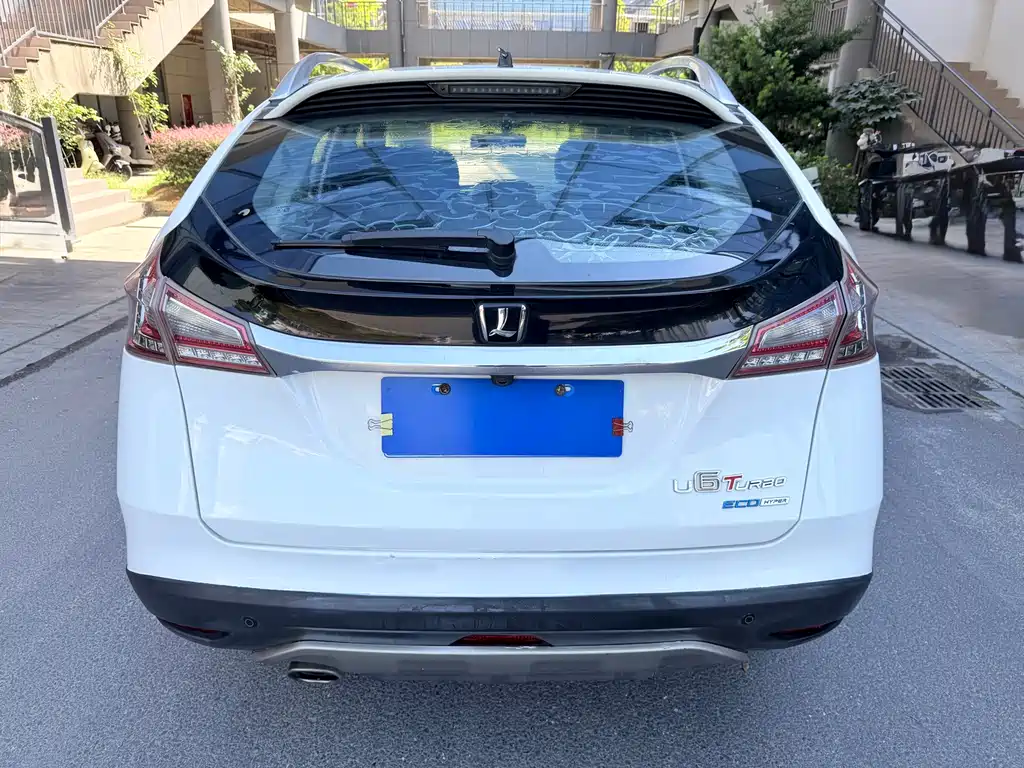 Luxgen U6 — миниатюра 5