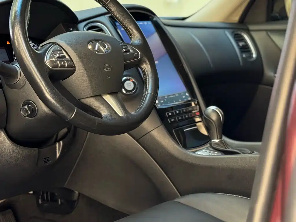 Infiniti QX50 2015 2.5L Luxury