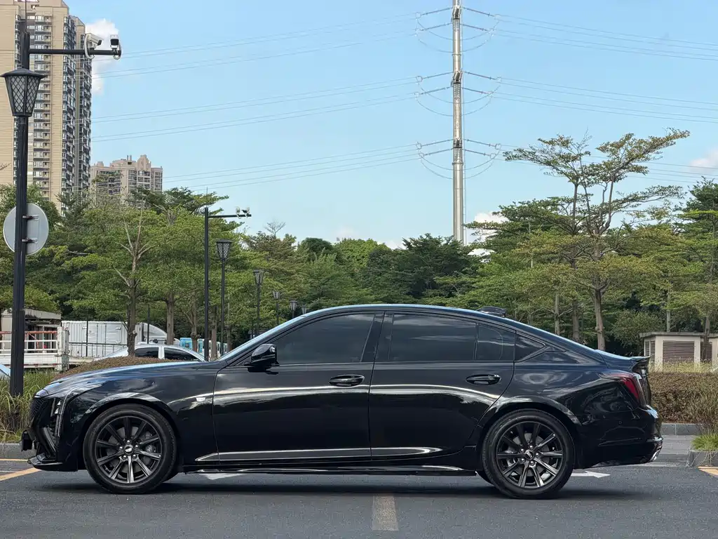 Cadillac CT5 — миниатюра 4