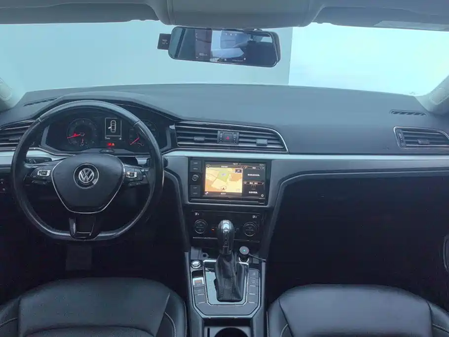 Volkswagen Lamando — миниатюра 12