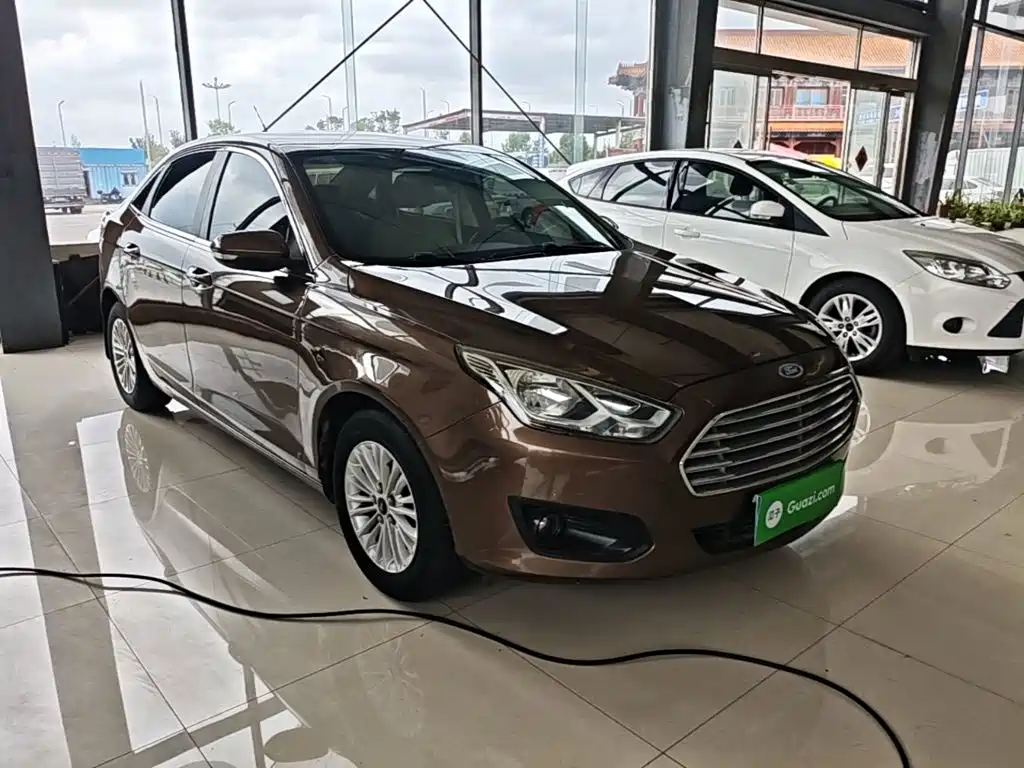 Ford Escort — миниатюра 4
