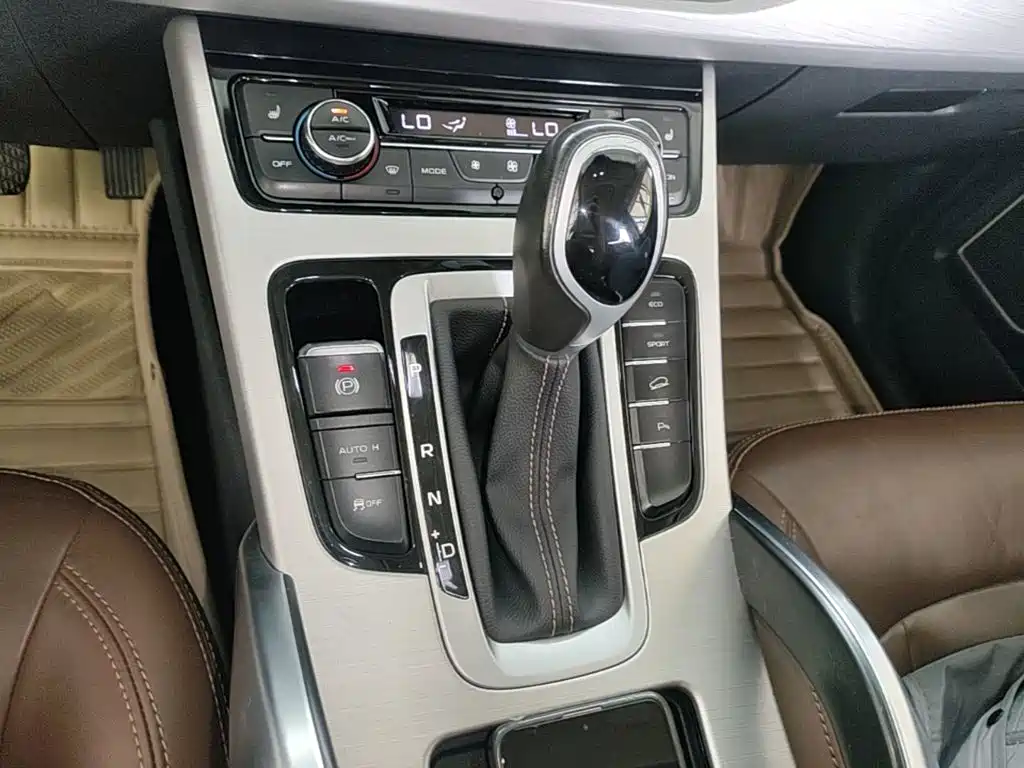 Geely Boyue — миниатюра 14