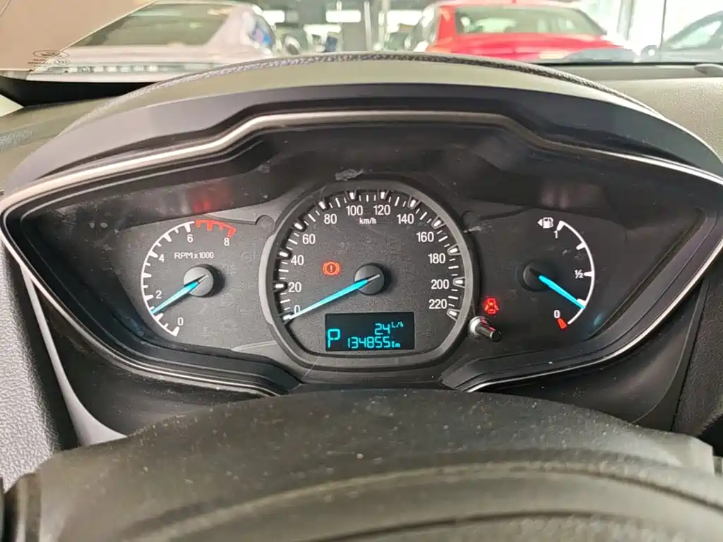 Ford Escort — миниатюра 12