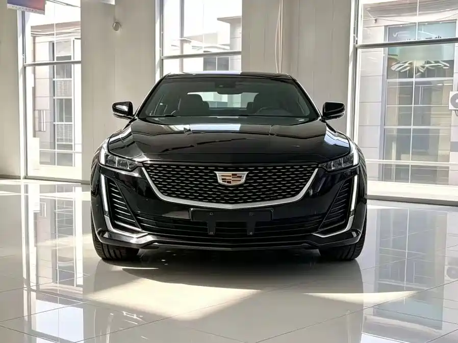 Cadillac CT5 — миниатюра 2