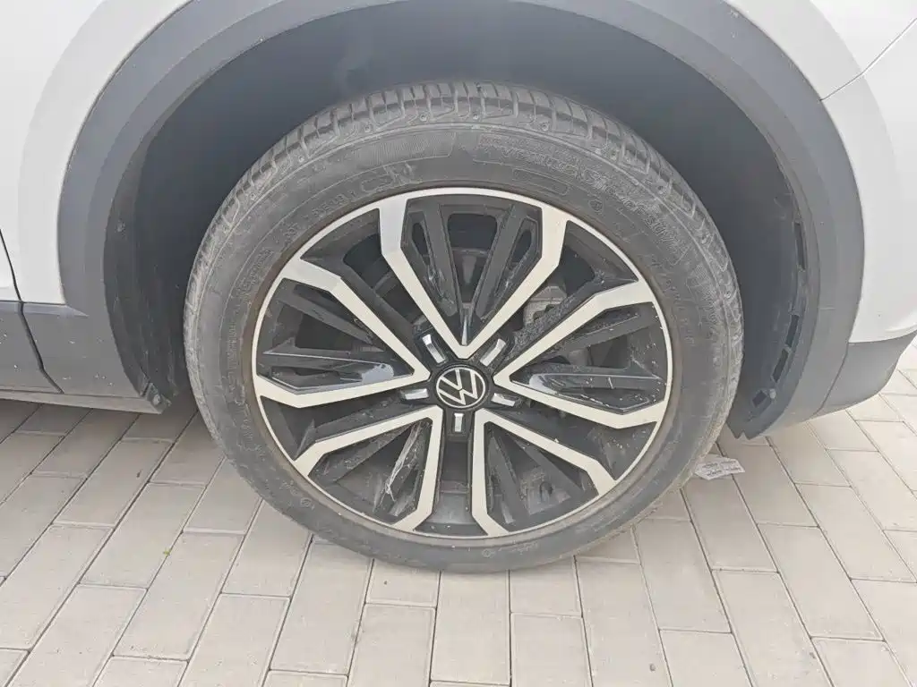 Volkswagen T-Roc — миниатюра 24