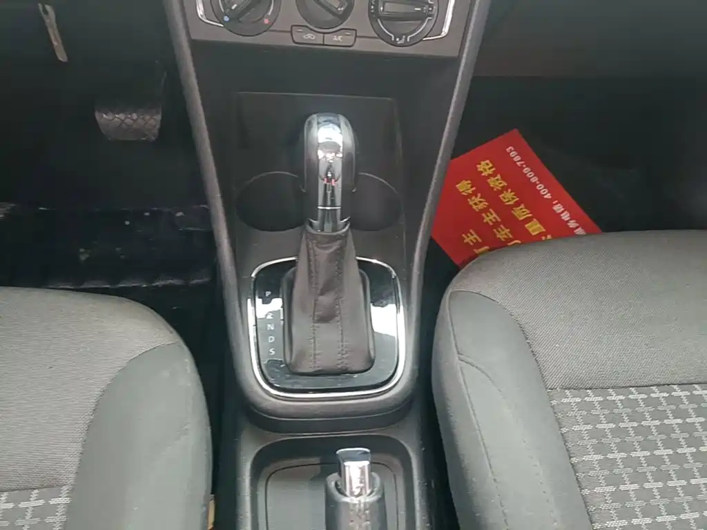 Volkswagen Polo — миниатюра 14