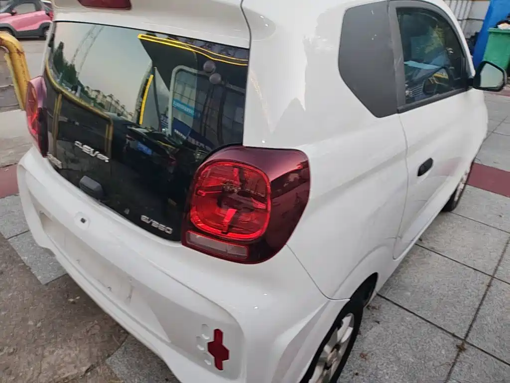 Roewe Clever — миниатюра 7