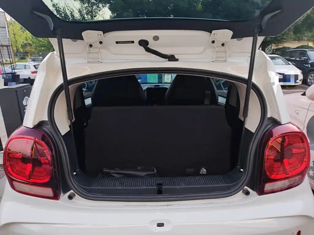 Roewe Clever — миниатюра 19