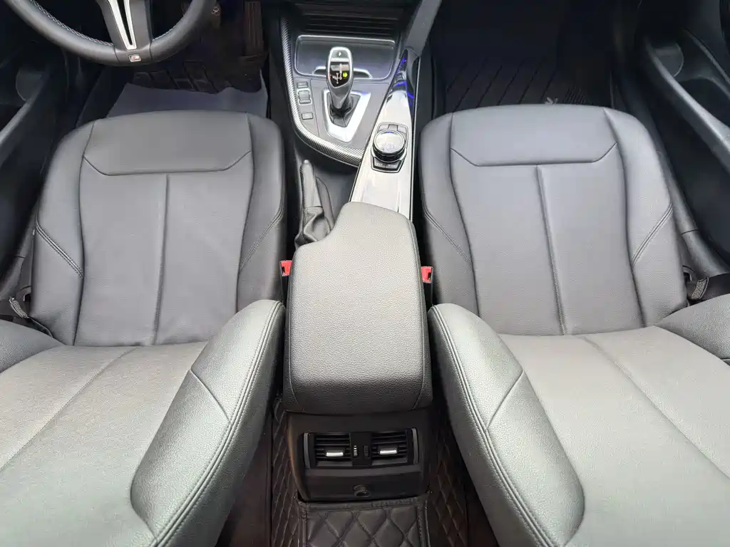 BMW 3 Series — миниатюра 17