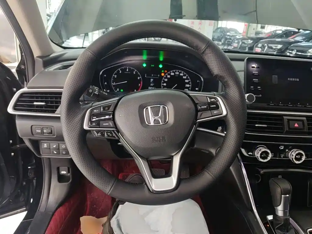Honda Accord — миниатюра 11