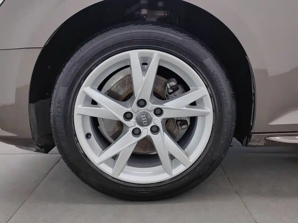 Audi A4L — миниатюра 17