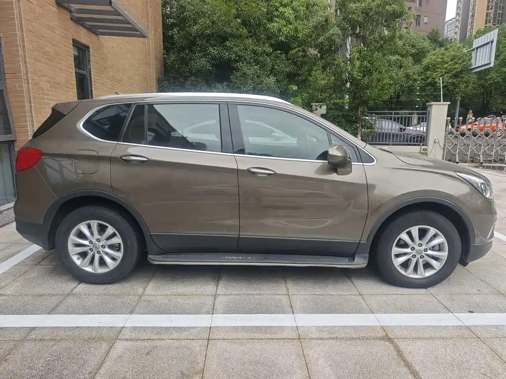 Buick Envision Plus — миниатюра 3