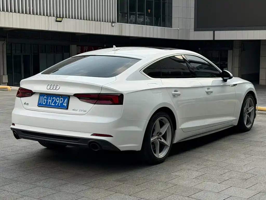 Audi A5 (Import) — миниатюра 9