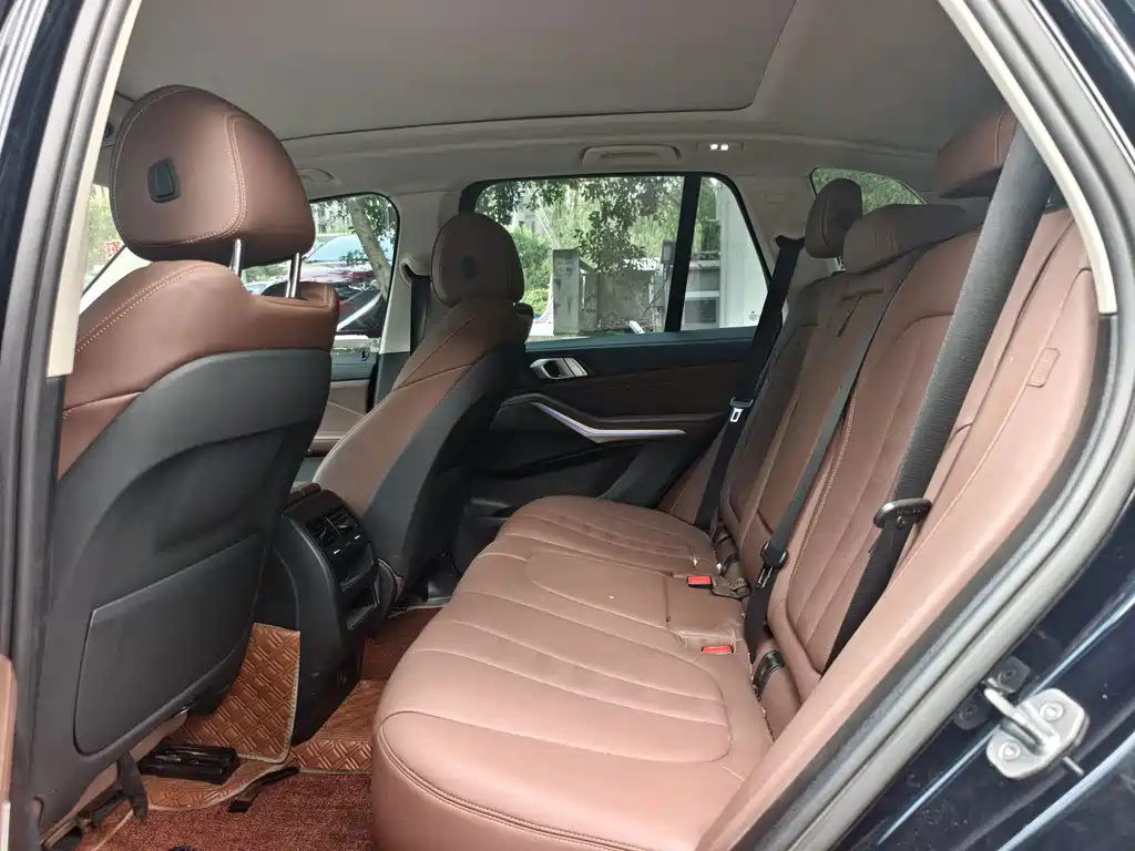 BMW X5 (Import) — миниатюра 9