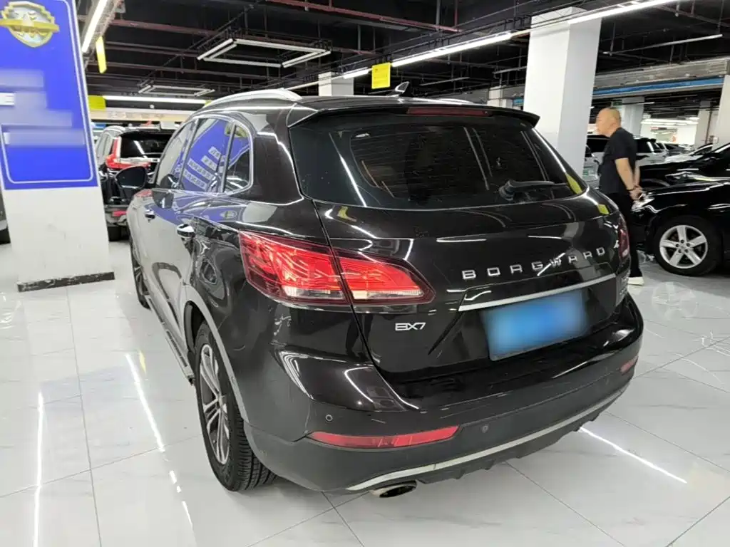 Borgward BX7 — миниатюра 5