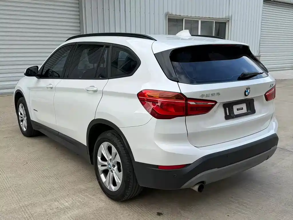 BMW X1 — миниатюра 11