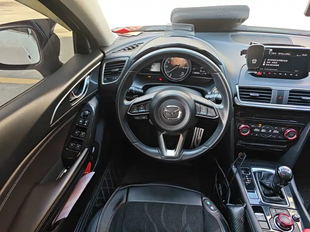 Mazda 3 Axela — миниатюра 6