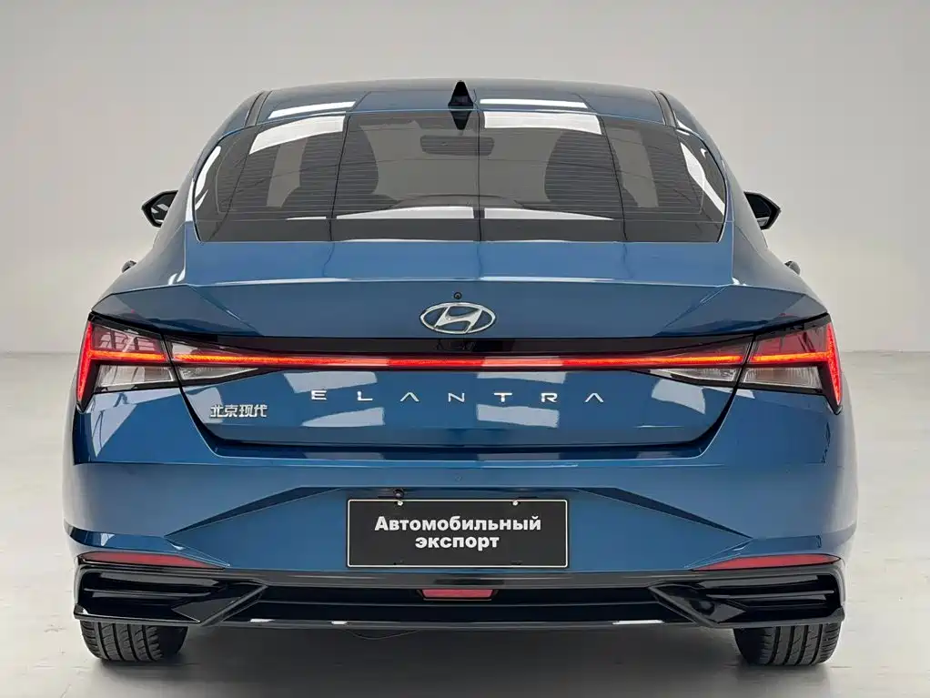 Hyundai Elantra — миниатюра 9