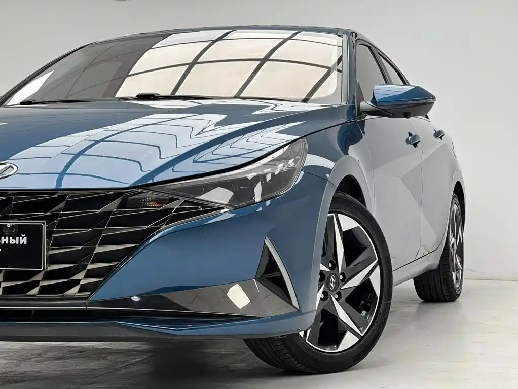 Hyundai Elantra — миниатюра 4