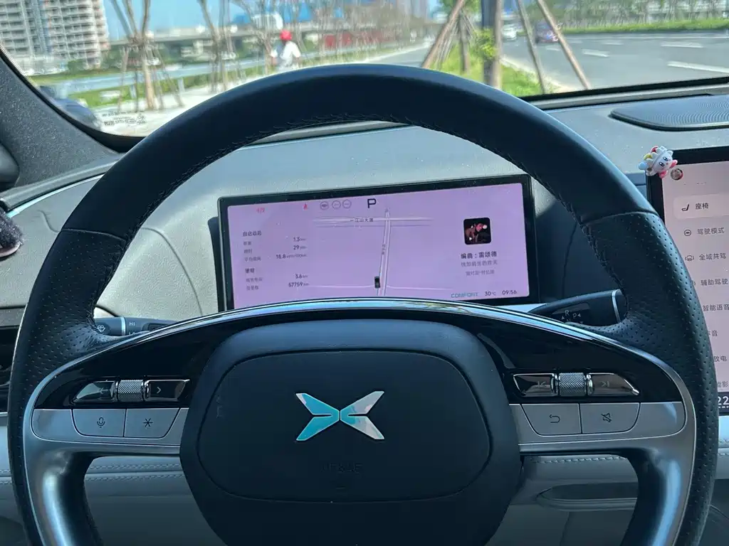 XPeng G9 — миниатюра 17