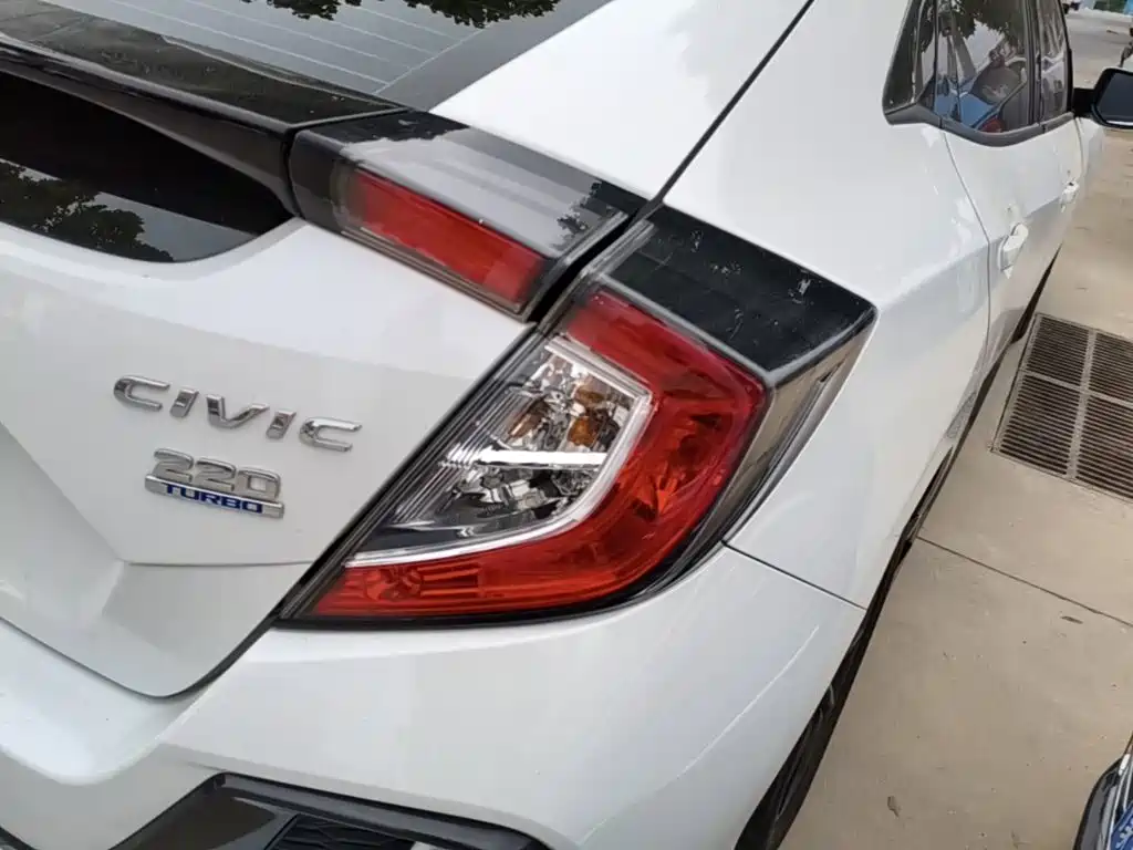 Honda Civic — миниатюра 8