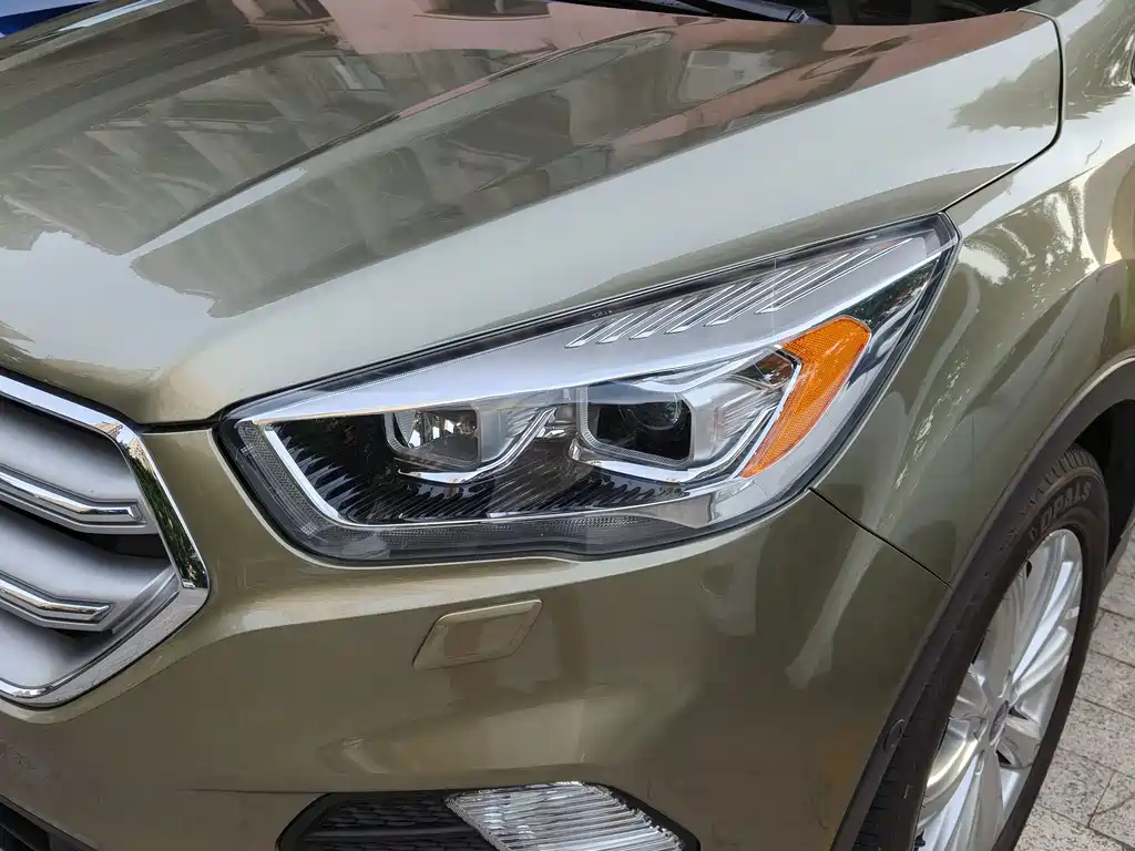 Ford Kuga — миниатюра 13