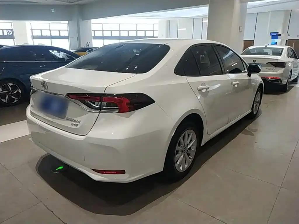 Toyota Corolla — миниатюра 7